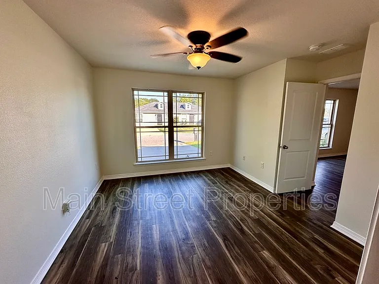 10493 River Birch Dr — Photo 10