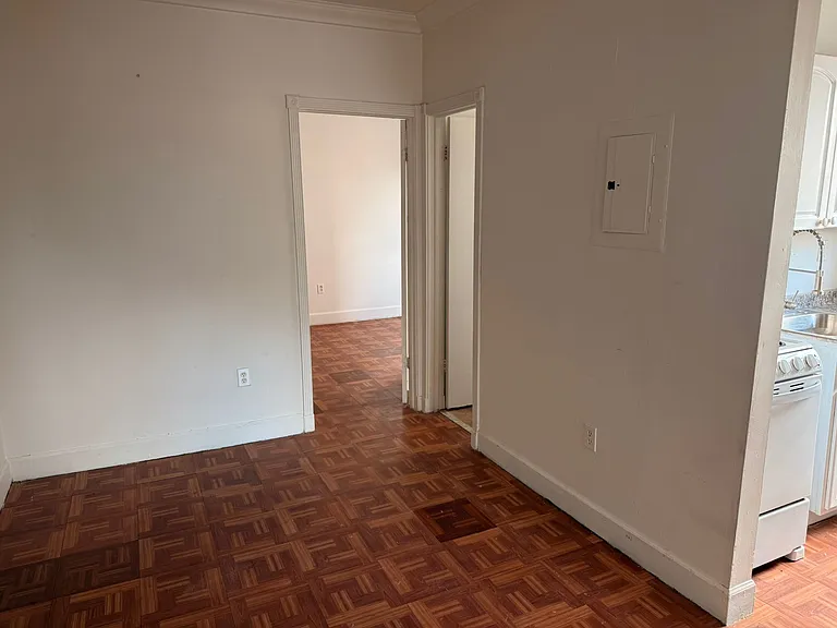 1043 NW 2nd St #8 — Photo 16