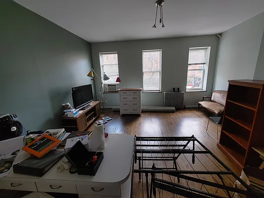 Rented by (Legacy) NY Quality Living Uptown | media 12