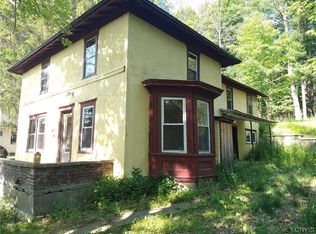105 Pleasant St, Groton, NY 13073