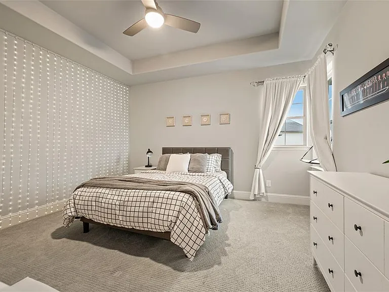 908 Lake Carillon Ln — Photo 27