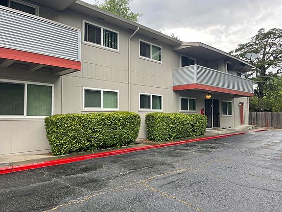 2nd image of 4621 El Camino Ave APT 5