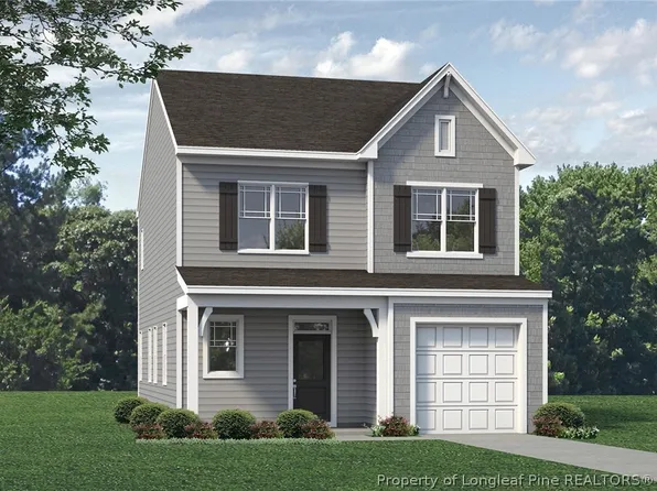 719 Union St, Raeford, NC 28376