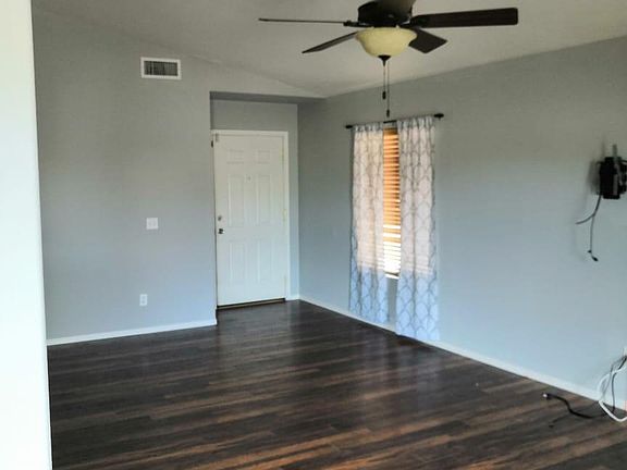3rd image of 9020 N School Hill Dr