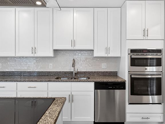 5th image of 1501 21st Ave NW