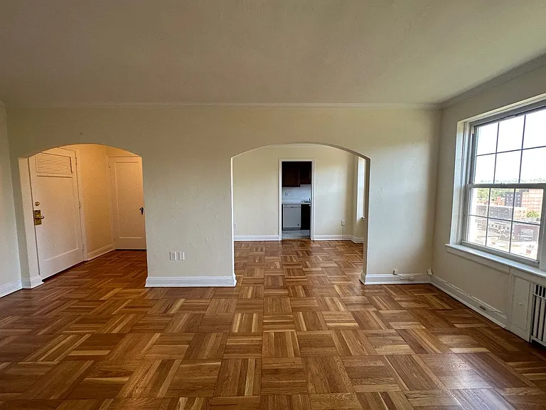 The Royal York Apartments — Photo 22