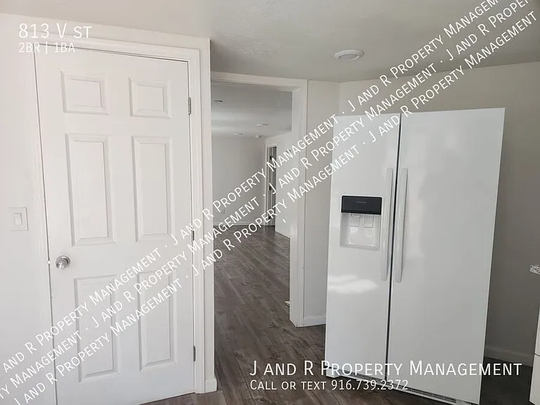 813 V St — Photo 4