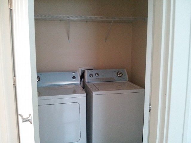 2nd image of 3403A Park Ave