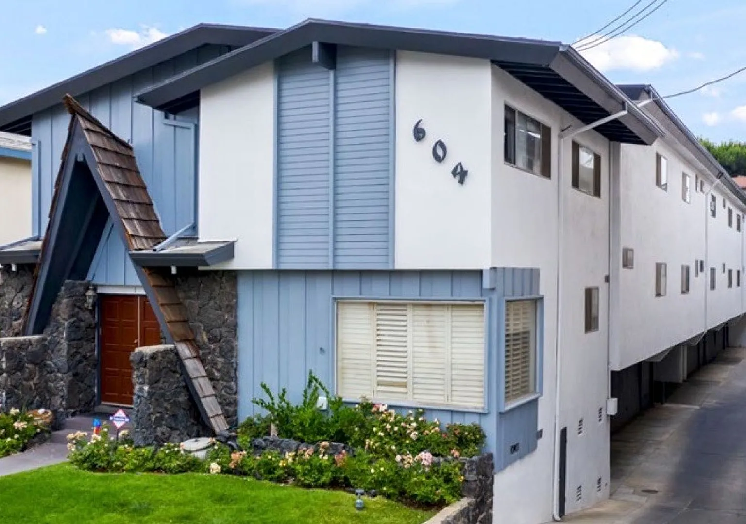 604 Evergreen St — Photo 1
