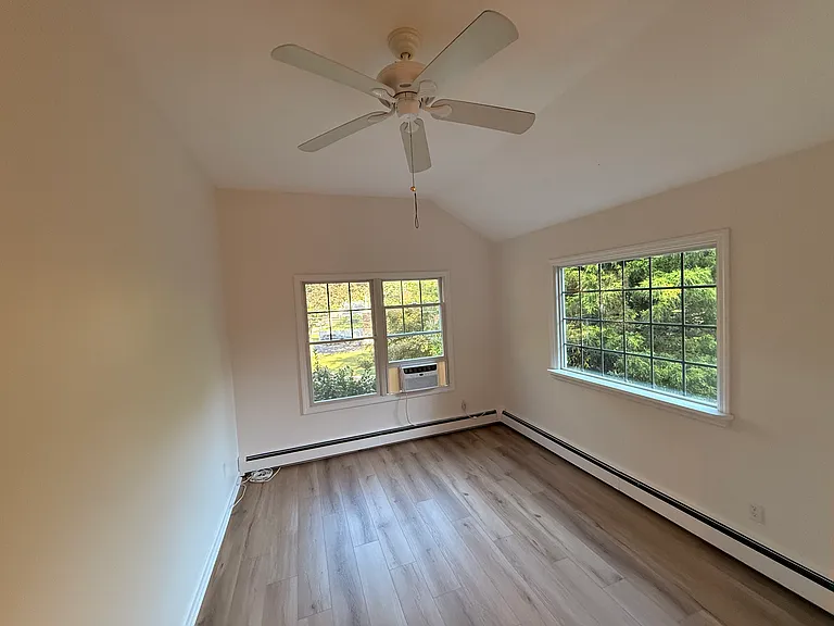 22 William Penn Dr #UPSTAIRS — Photo 6