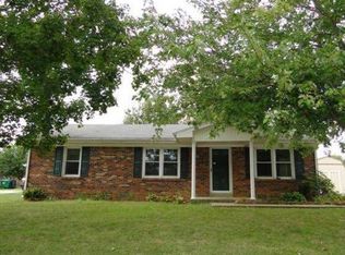 1029 Paula Dr, Lawrenceburg, KY 40342