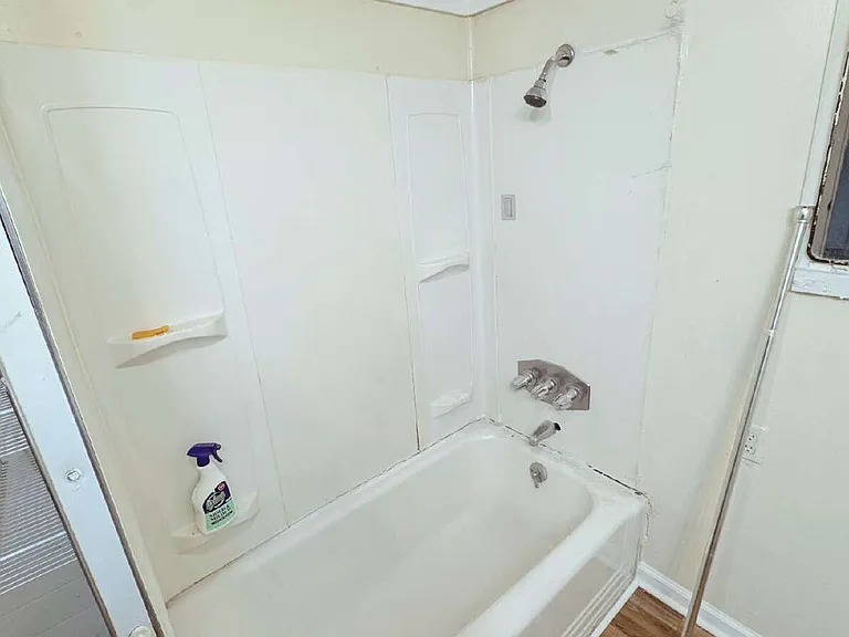 738 Liberty St #738 — Photo 8