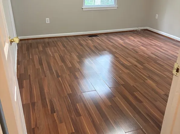 12294 Dapple Gray Ct, Woodbridge, VA 22192