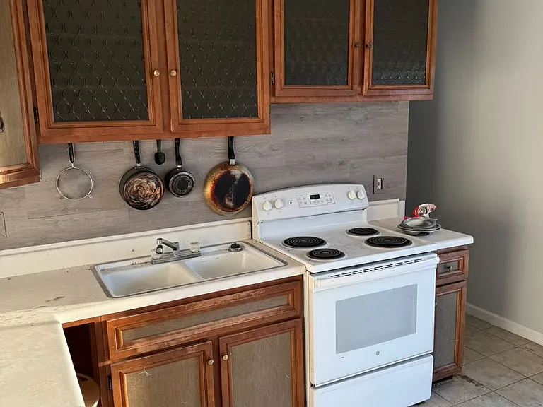 850 Saint Bartholomew Dr — Photo 22