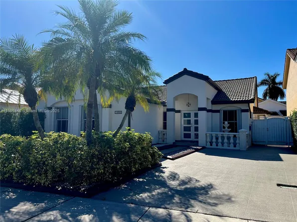 14352 SW 90th St, Miami, FL 33186
