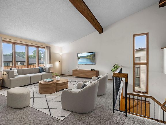 2nd image of 5367 Hyland Pl
