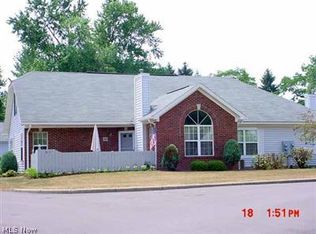 31 Newton Square Dr UNIT 1, Canfield, OH 44406