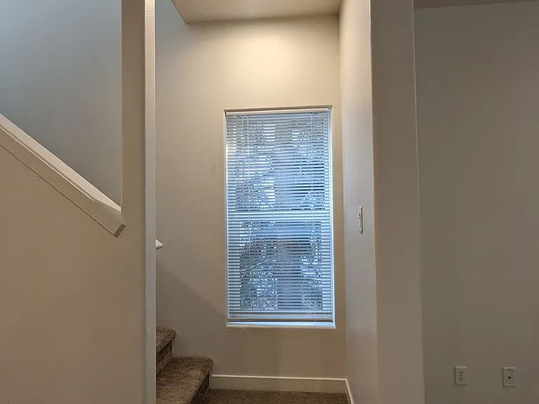Halsey East Townhomes — Photo 142