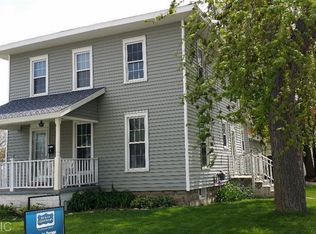 404 Avery St SE, Lowell, MI 49331