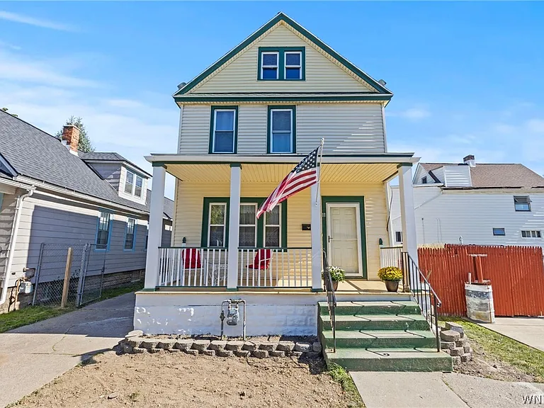 11 Baynes St — Photo 1