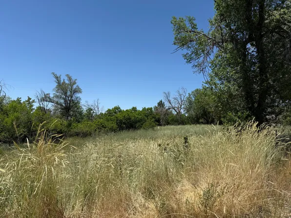 1792 Valley View Dr N, Layton, UT 84040