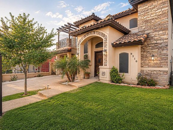 2nd image of 6310 Aloe Vera Dr