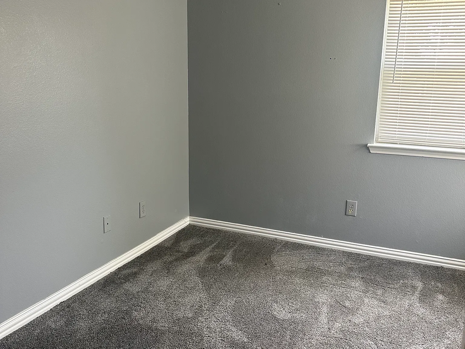 3 bed, 2815 sqft, $4,000 — Photo 4