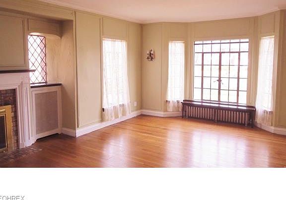 2nd image of 17421 Lake Ave