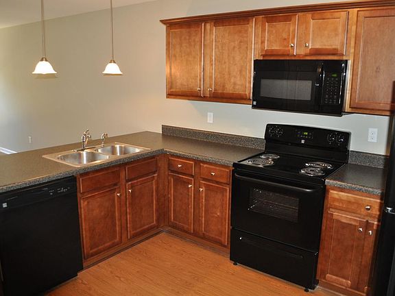 4th image of 2841 Waterbrook Way