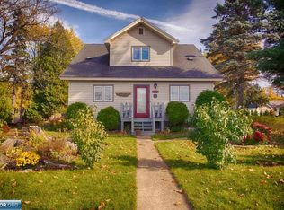 5498 Carnation Ave, Virginia, MN 55792