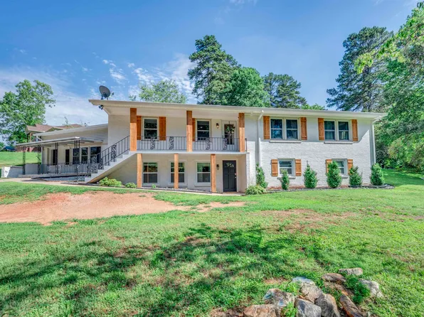 301 Fairmont Dr, Greenville, SC 29605
