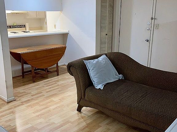 3rd image of 400 Skyview Dr APT H