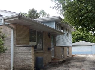 424 9th Ave, La Grange, IL 60525