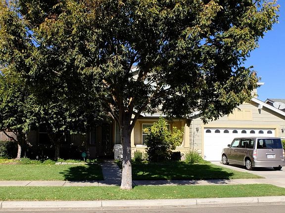 2nd image of 2411 Mountain Springs Dr