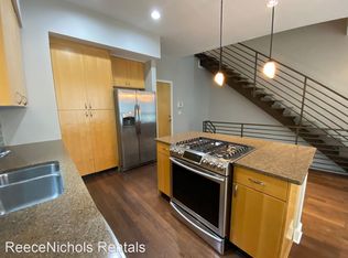 4528 J C Nichols Pkwy #403, Kansas City, MO 64111