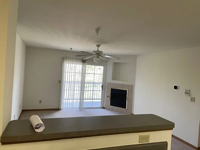 Hollow Creek IV Apartments — Photo 7