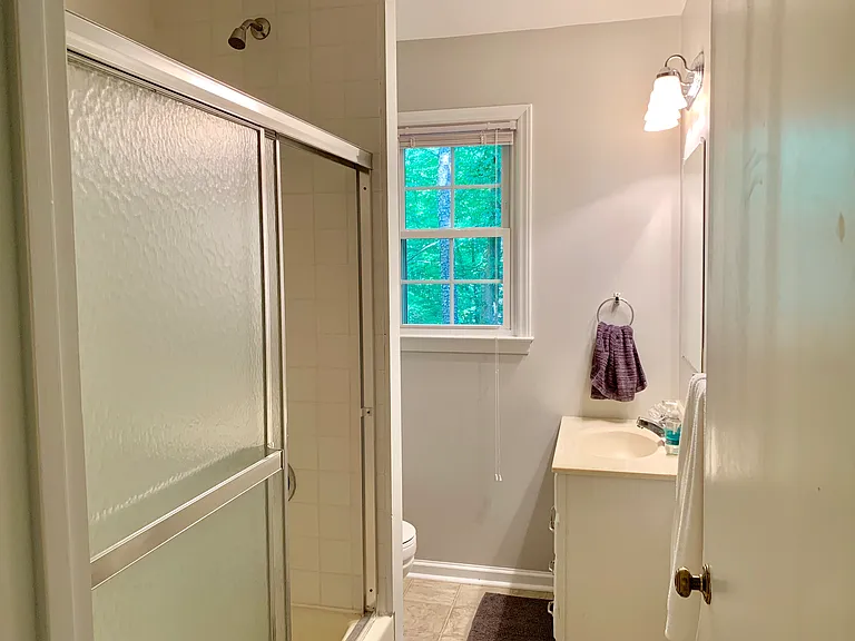 102 Chevron Cir — Photo 4