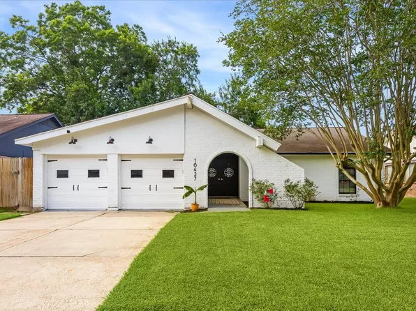 16427 Cavendish Drive, Houston, TX 77059