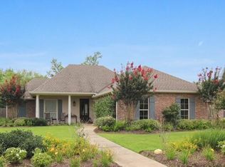 5810 Toria Dr, Alexandria, LA 71303