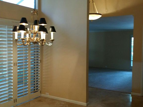 4th image of 505 Elmhurst Cir