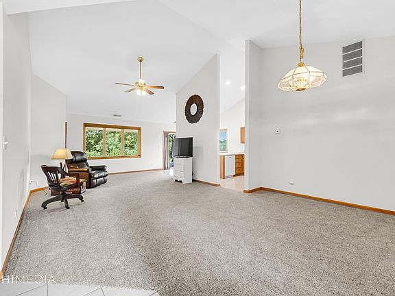 3rd image of 6870 Avocet Cir