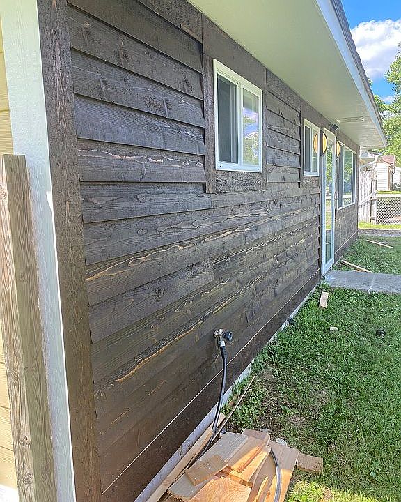 2nd image of 3230 N Colorado Ave