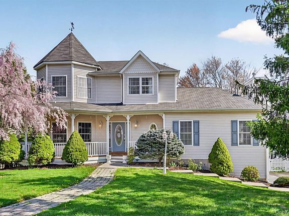 2nd image of 149 Creamery Pond Road
