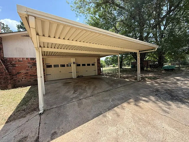 2909 FM 1844 — Photo 21