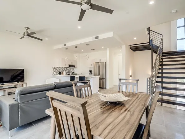 Eclipse Luxury Apts, 1401 N Granite Reef Rd, Scottsdale, AZ 85257