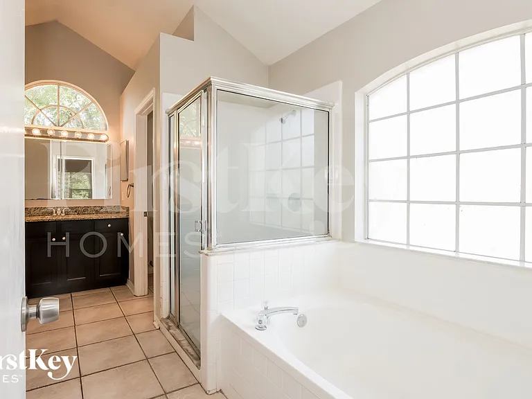 6809 Coral Cove Dr — Photo 10