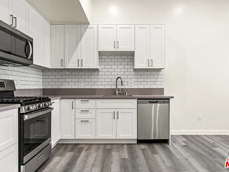 2336 Scarff St #2338 — Photo 12