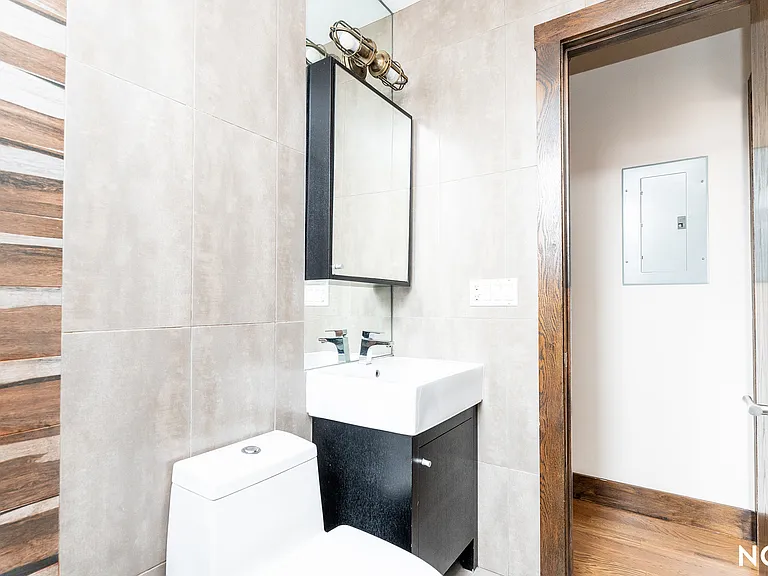 77 Steuben St #3L — Photo 5