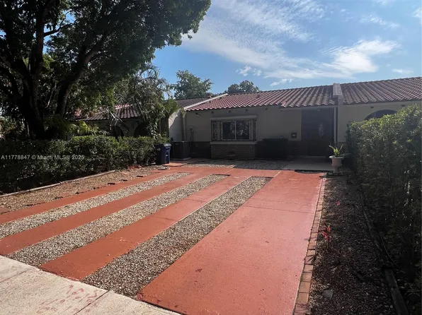 6936 Holly Rd, Miami Lakes, FL 33014