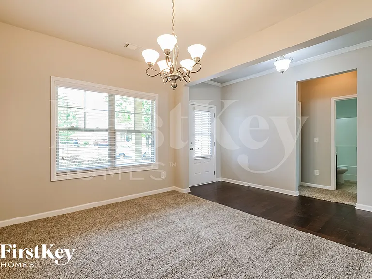 4475 Clubside Dr — Photo 6
